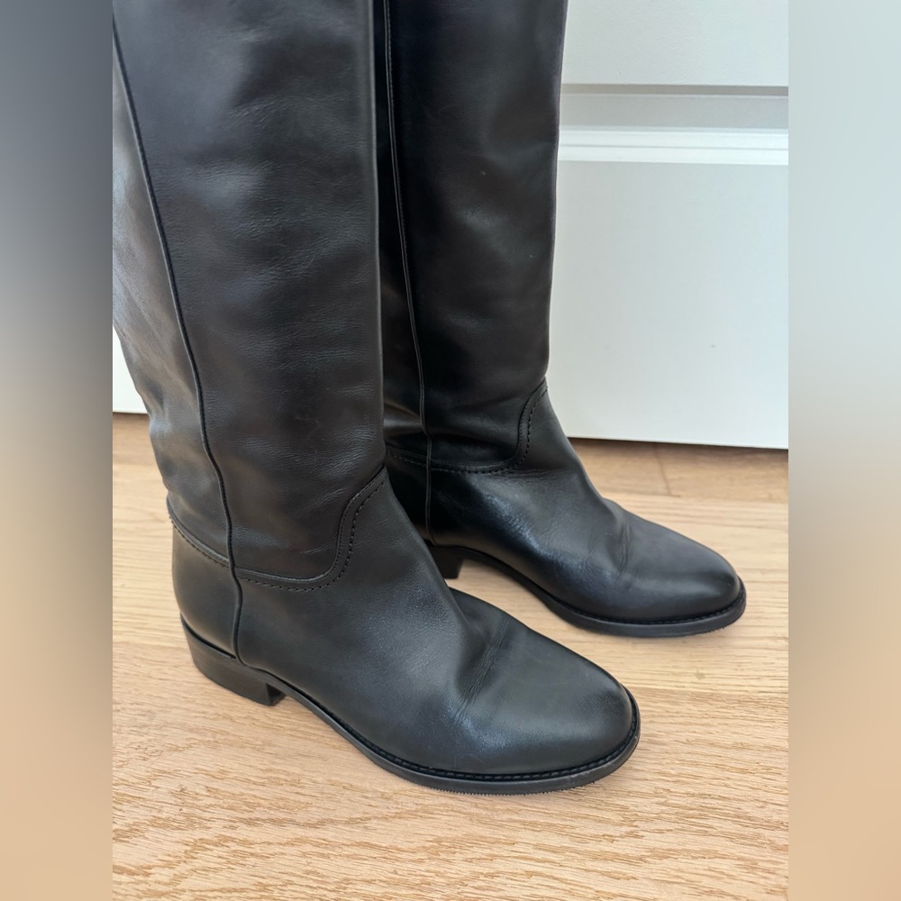 CHANEL Black Leather Knee-High  Boots - Picture 7 of 15